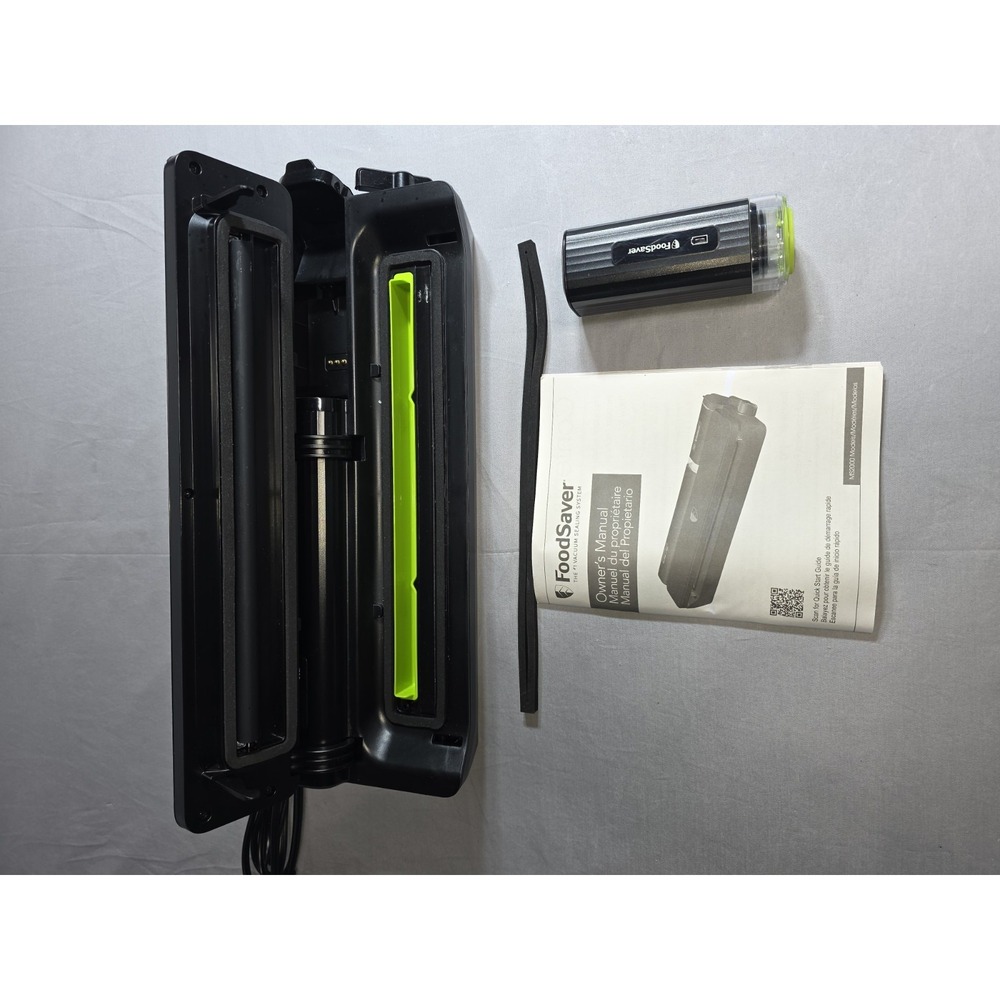 FoodSaver Vacuum Sealing System WHITE  V2-in-1 Sealer Cordless MS2010